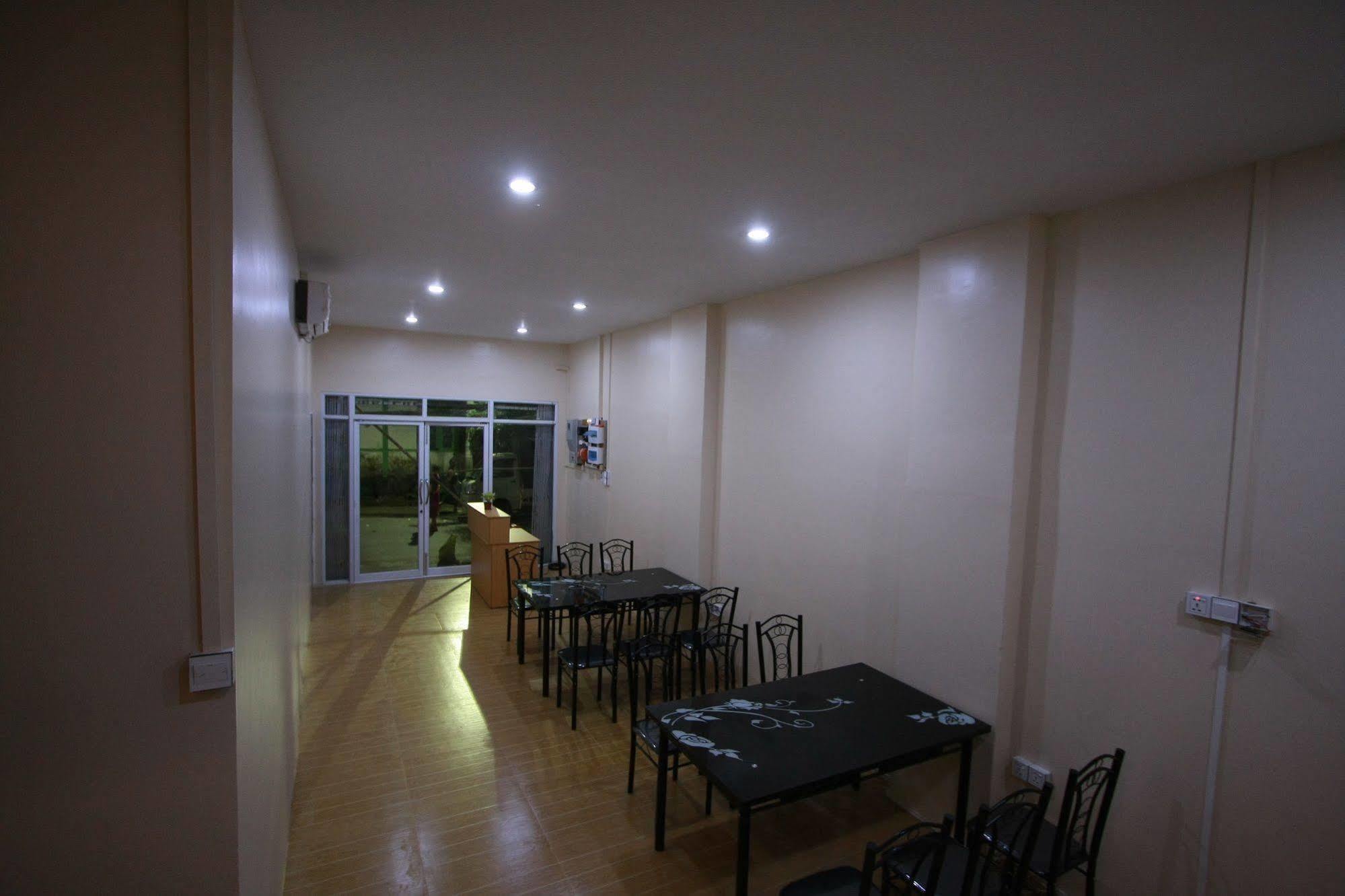 15Th Street @ Downtown Yangon Hotel Exterior photo