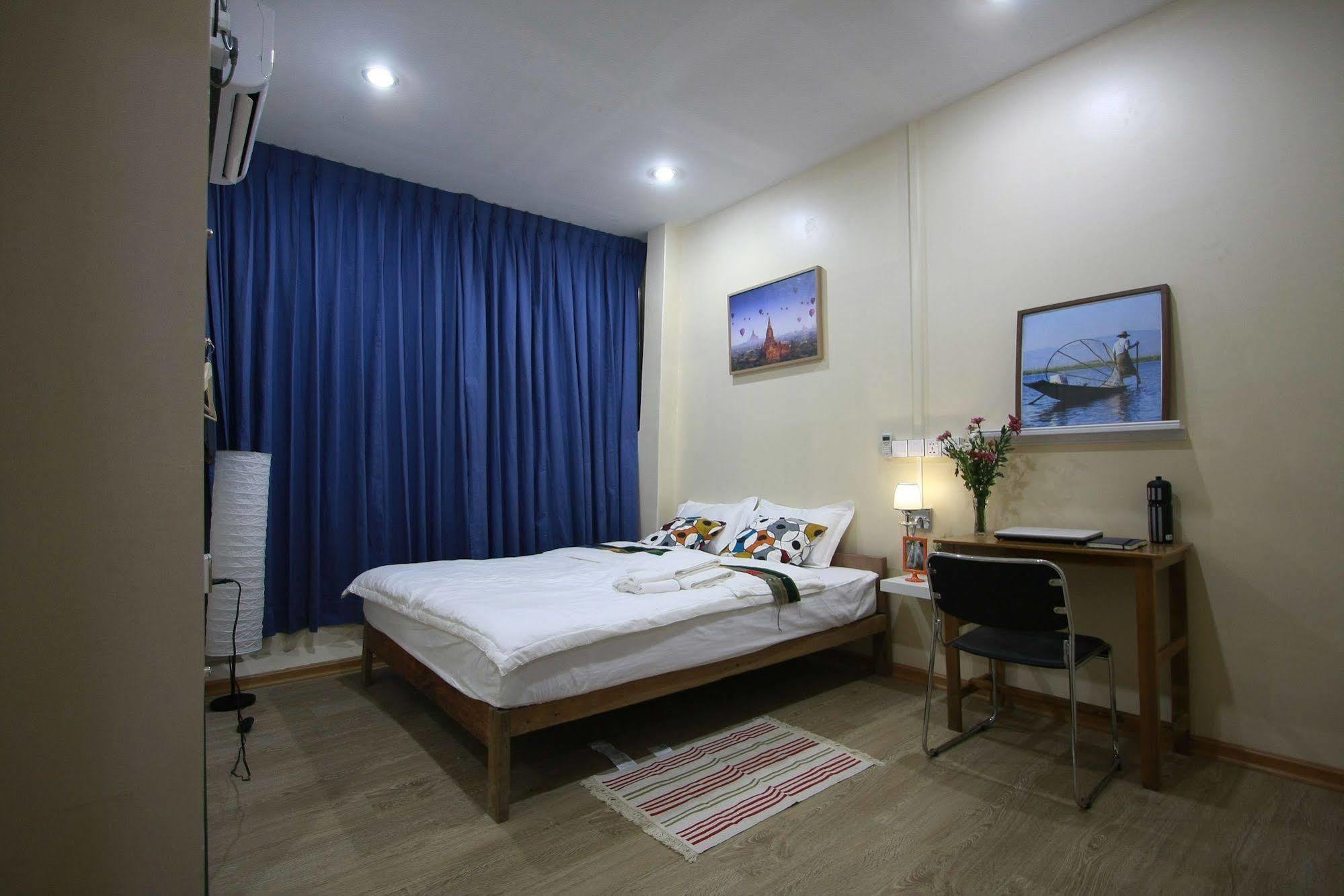 15Th Street @ Downtown Yangon Hotel Exterior photo